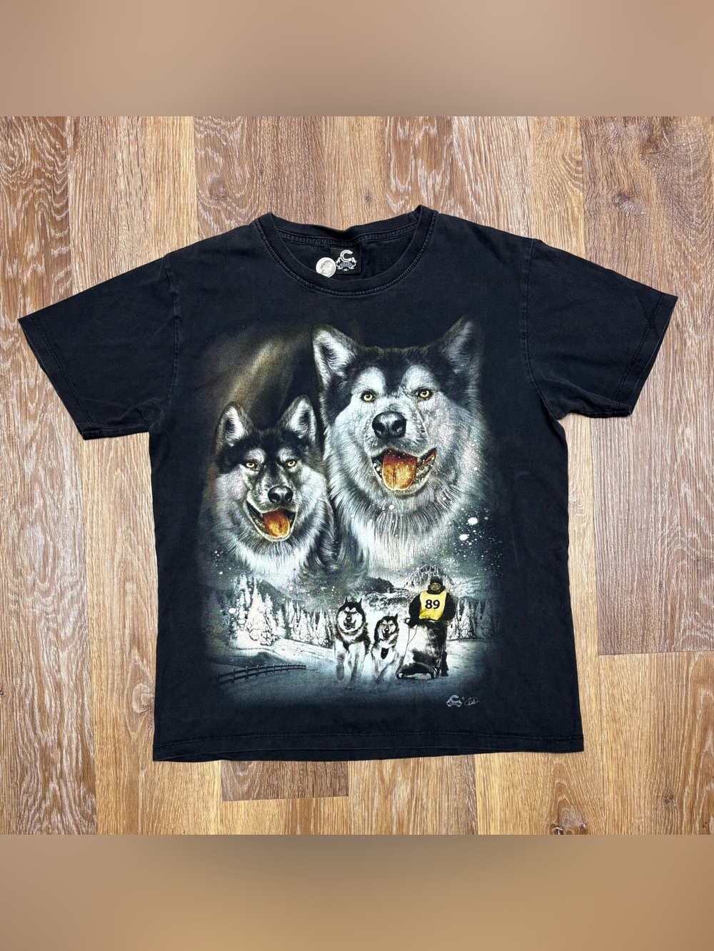 Black Men's Graphic Wolf Tee - Short Sleeve